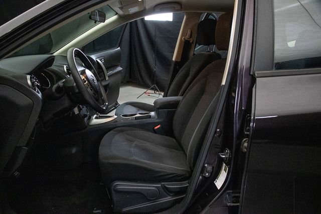 Used 2015 Nissan Rogue S w/ Convenience Package image 24