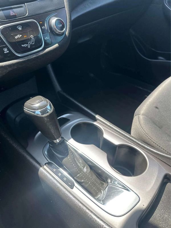 Used 2017 Chevrolet Malibu LS image 25