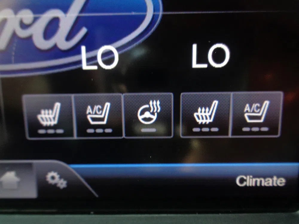 Used 2015 Ford Explorer Sport w/ Equipment Group 401A AWD/4WD image 24