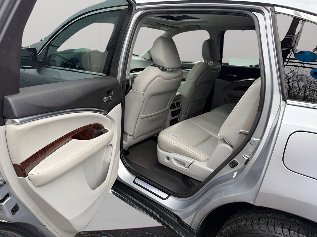Used 2017 Acura MDX SH-AWD image 32