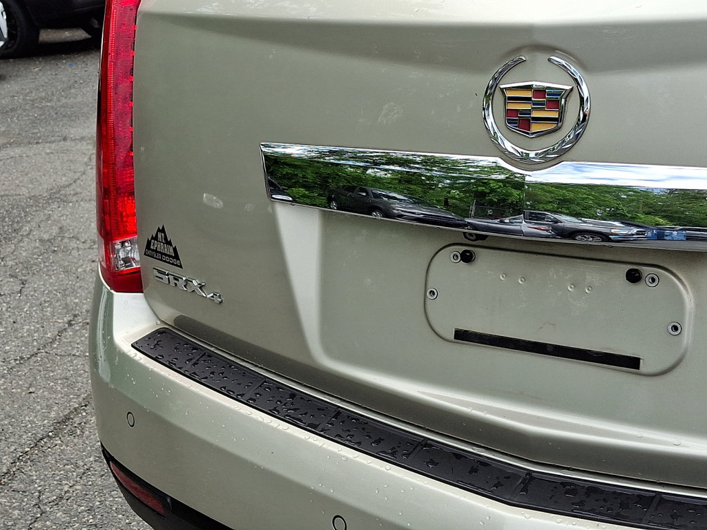 Used 2015 Cadillac SRX Performance w/ Driver Awareness Package AWD/4WD image 17