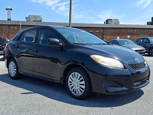 Used 2011 Toyota Matrix FWD image 3