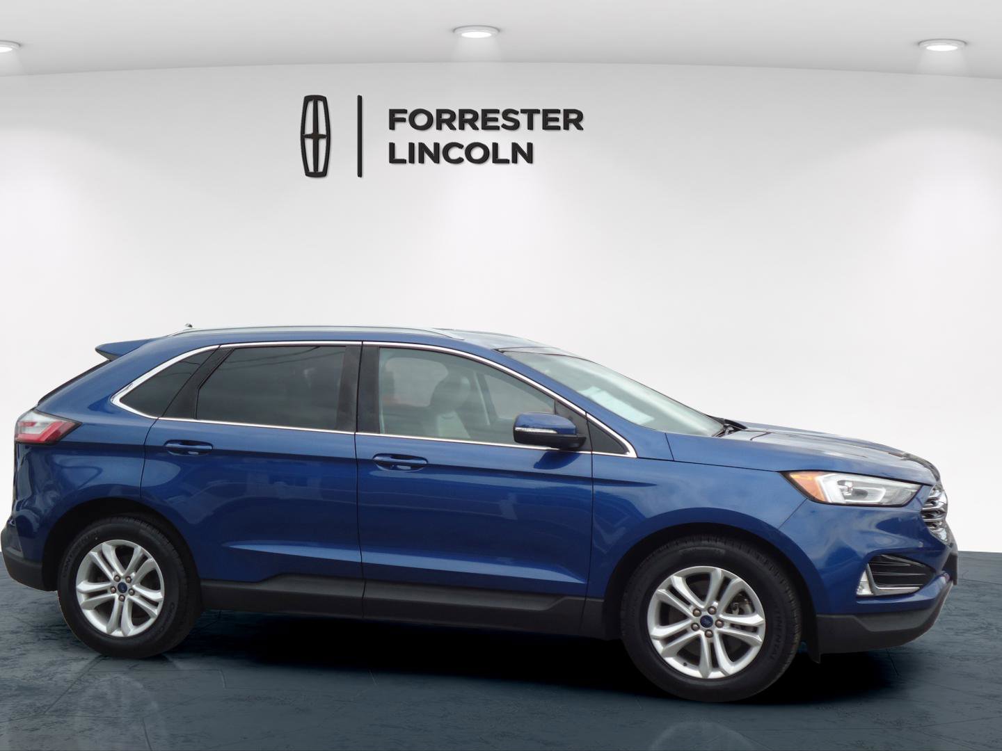 Used 2020 Ford Edge SEL w/ Convenience Package AWD/4WD image 2