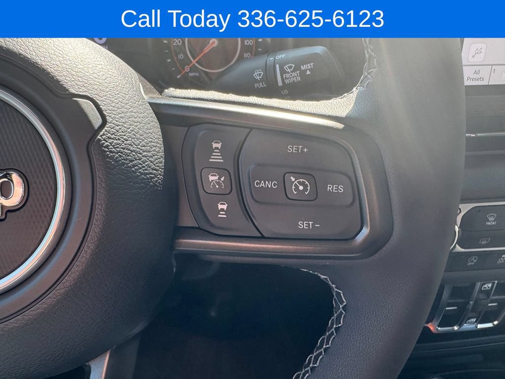 New 2025 Jeep Gladiator Sport AWD/4WD image 23