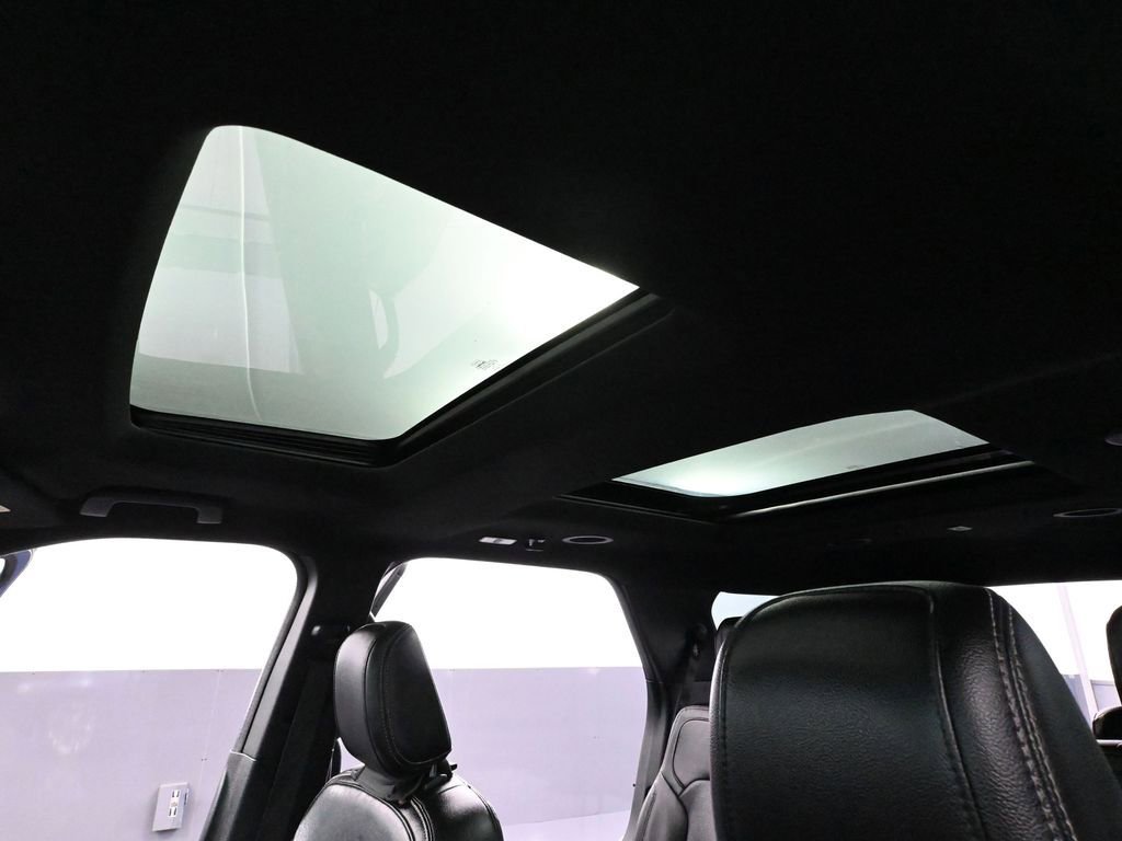 Used 2018 Ford Explorer Limited w/ Equipment Group 301A image 25