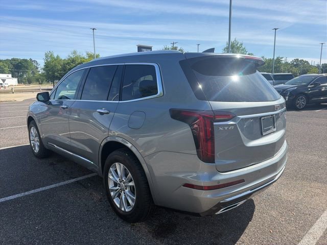 Certified 2024 Cadillac XT6 Luxury FWD image 7