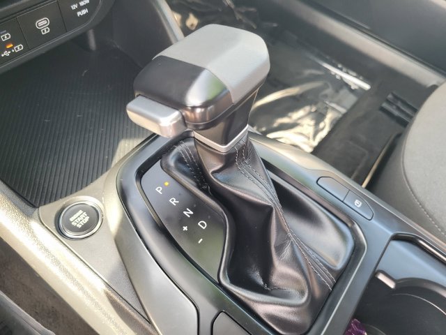 Used 2025 Kia K4 FWD image 20