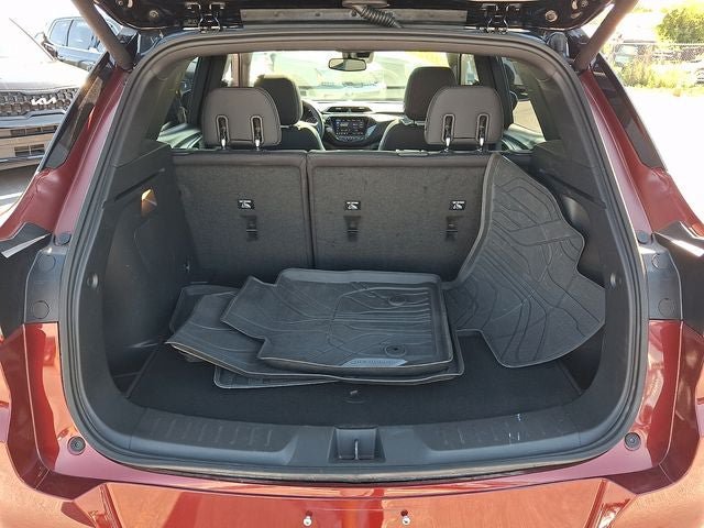 Used 2023 Chevrolet TrailBlazer RS w/ Sun and Liftgate Package FWD image 31