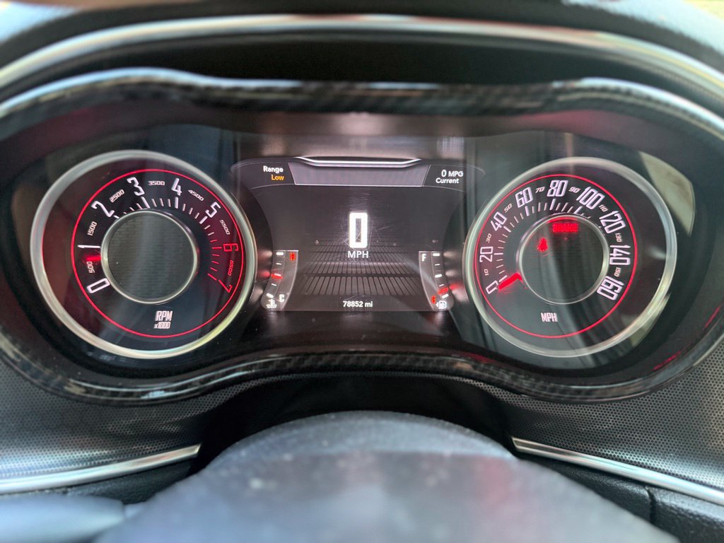 Used 2015 Dodge Challenger R/T Plus RWD image 18