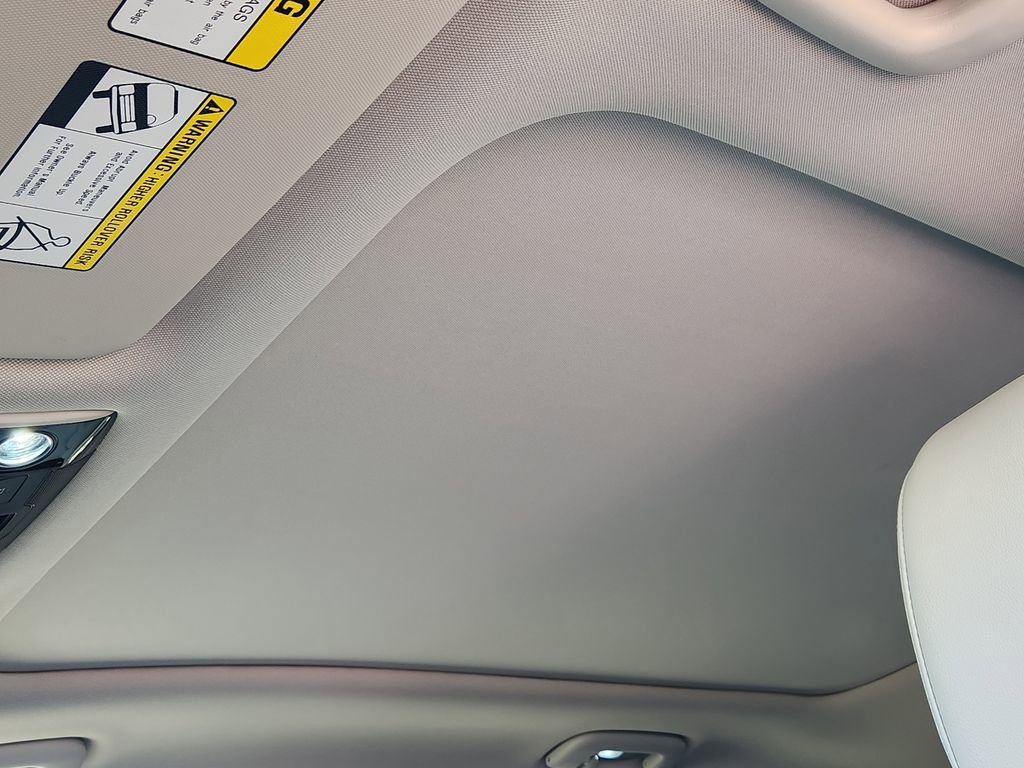 Certified 2026 Kia Sportage EX w/ EX Panoramic Sunroof Package image 24