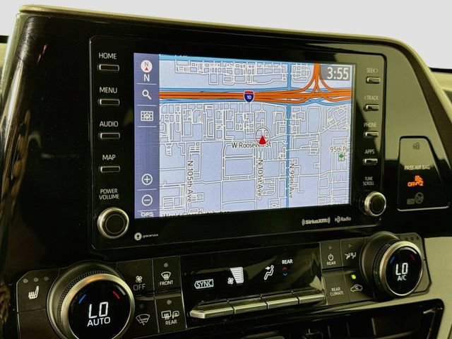 Certified 2021 Toyota Highlander XLE FWD image 15