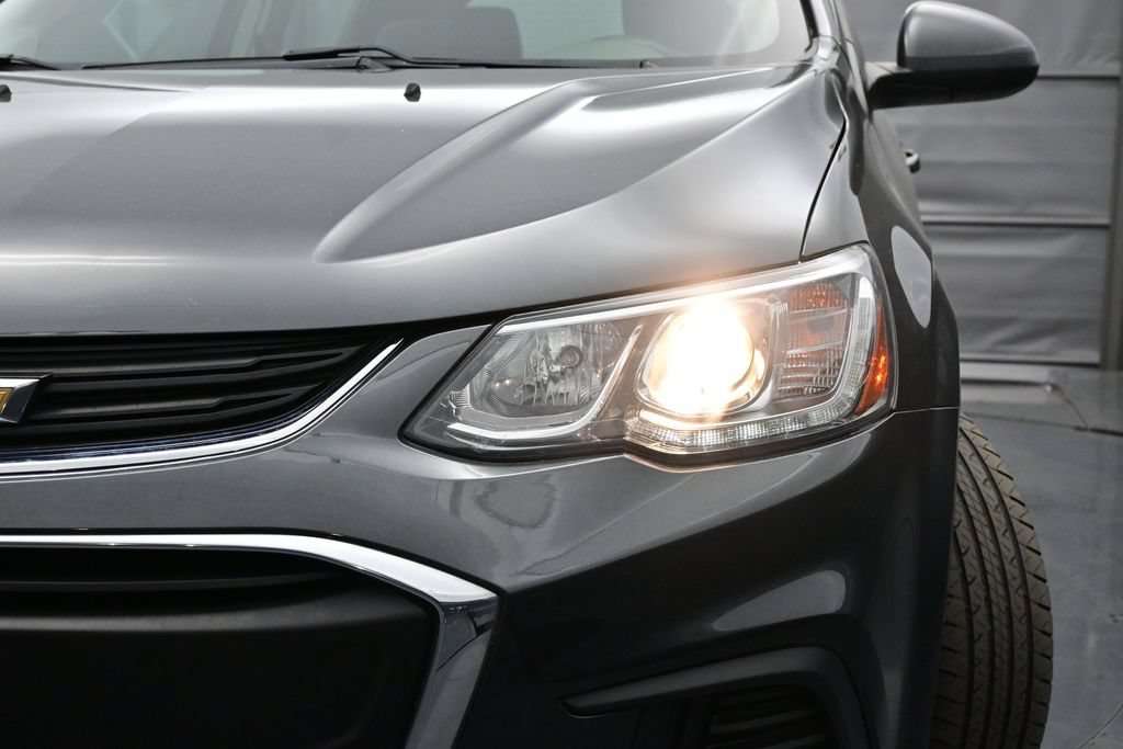 Used 2020 Chevrolet Sonic LT FWD image 37