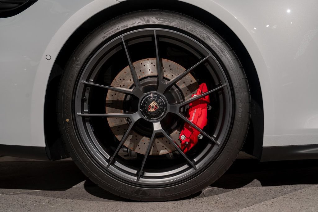 Used 2026 Porsche 911 GTS image 18
