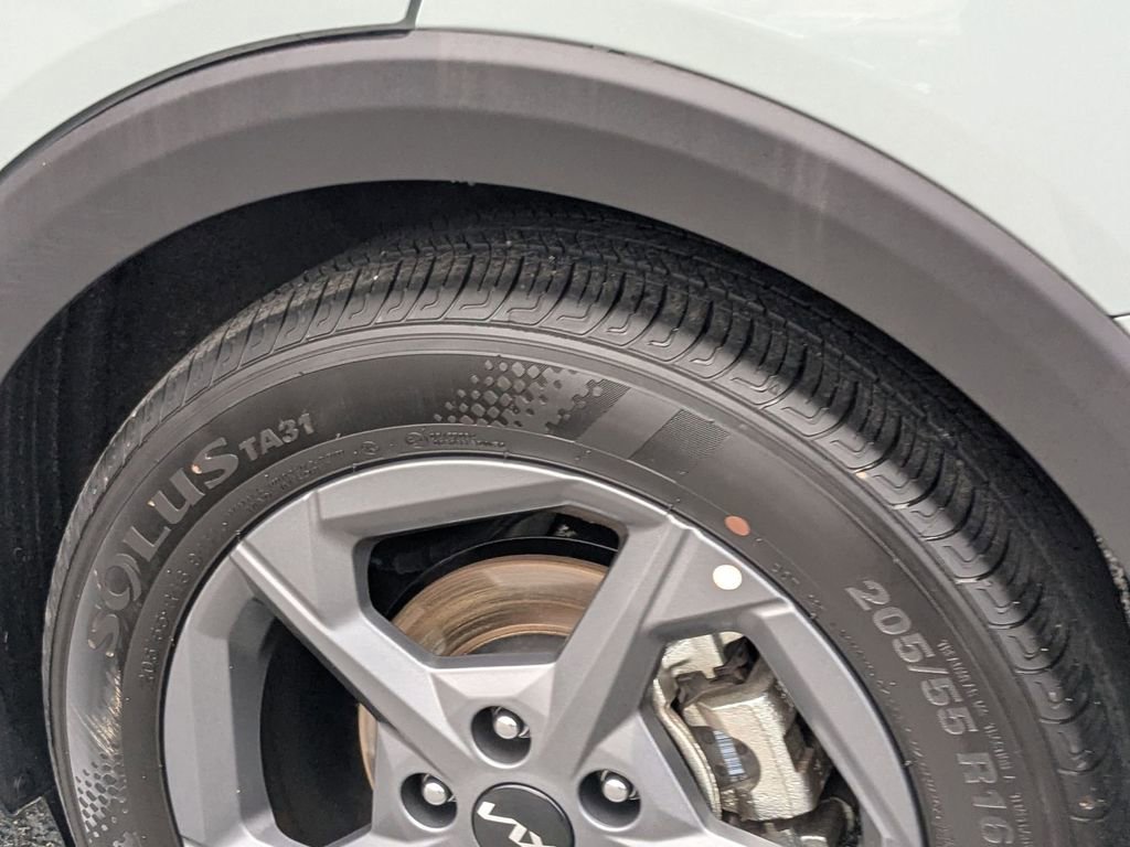 Used 2025 Kia K4 LXS image 26