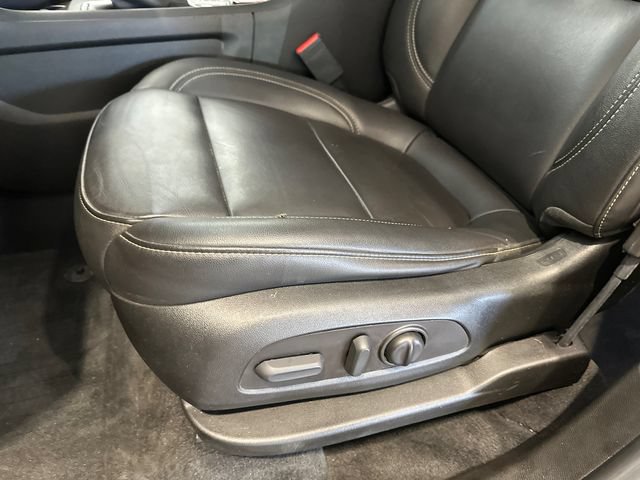 Used 2022 Chevrolet Traverse LT AWD/4WD image 16