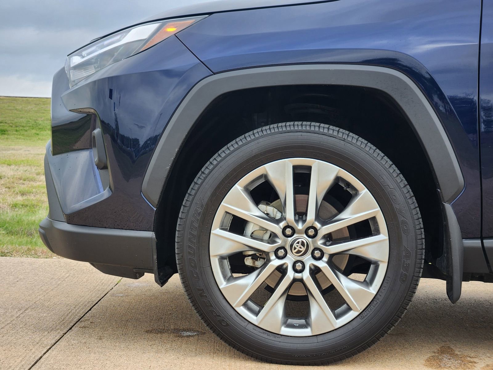 Used 2025 Toyota RAV4 XLE Premium FWD image 13