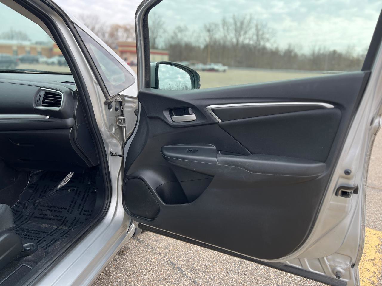 Used 2015 Honda Fit LX image 35