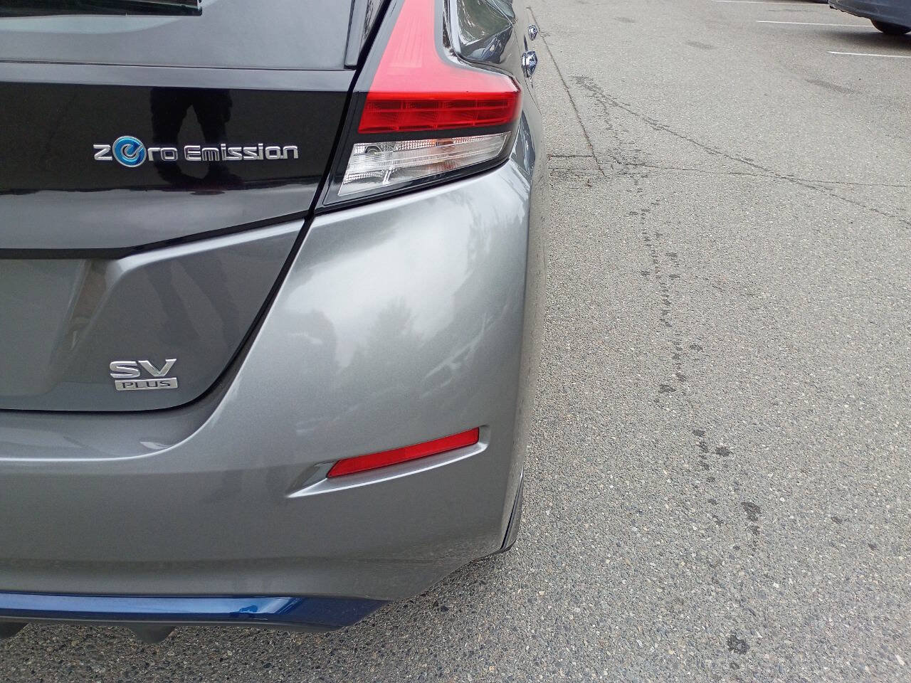 Used 2019 Nissan Leaf SV Plus w/ SV All Weather Package FWD image 11