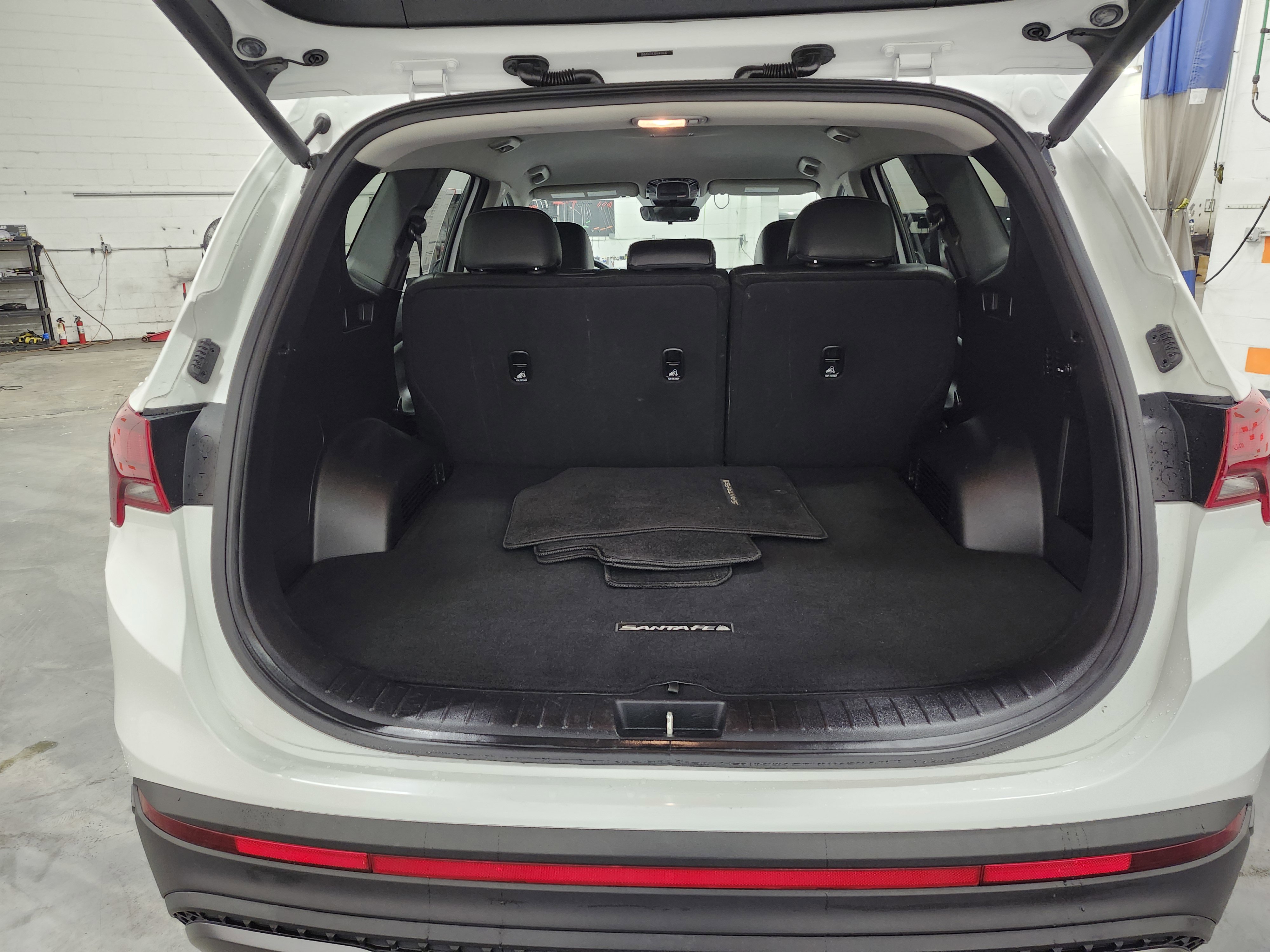 Used 2023 Hyundai Santa Fe XRT w/ Cargo Package image 26