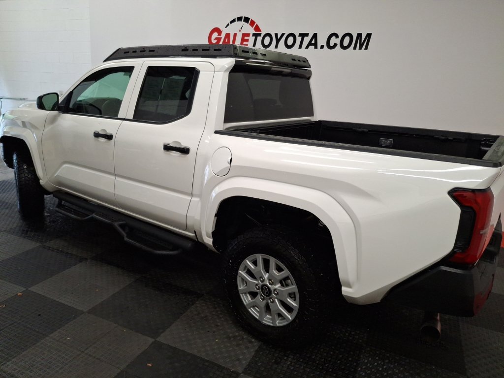 Used 2025 Toyota Tacoma SR w/ SR Upgrade Package RWD image 10