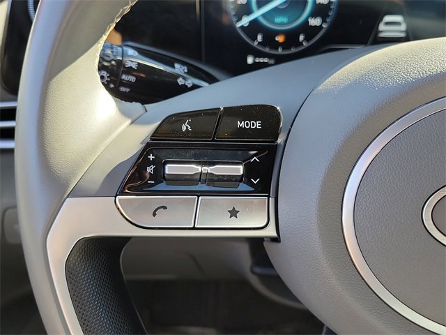 Used 2024 Hyundai Elantra SEL w/ Convenience Package image 5