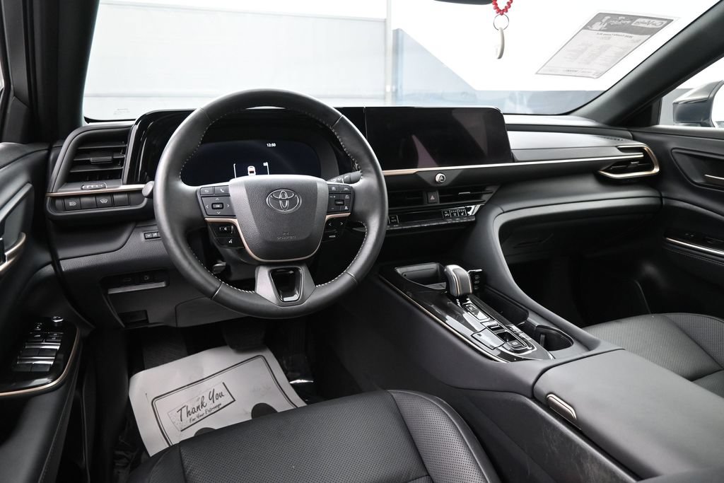 Used 2026 Toyota Crown AWD/4WD image 26
