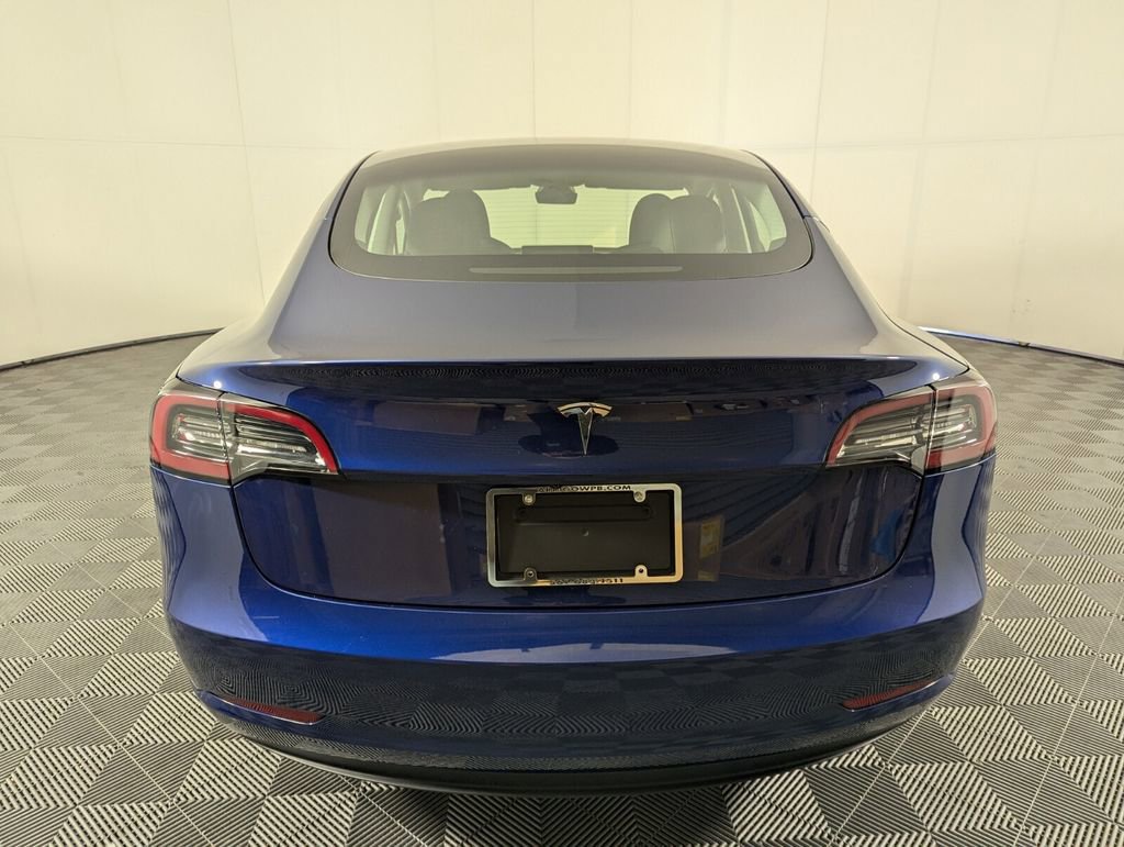 Used 2023 Tesla Model 3 Standard Range image 5