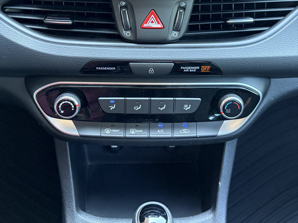 Used 2018 Hyundai Elantra GT FWD image 34