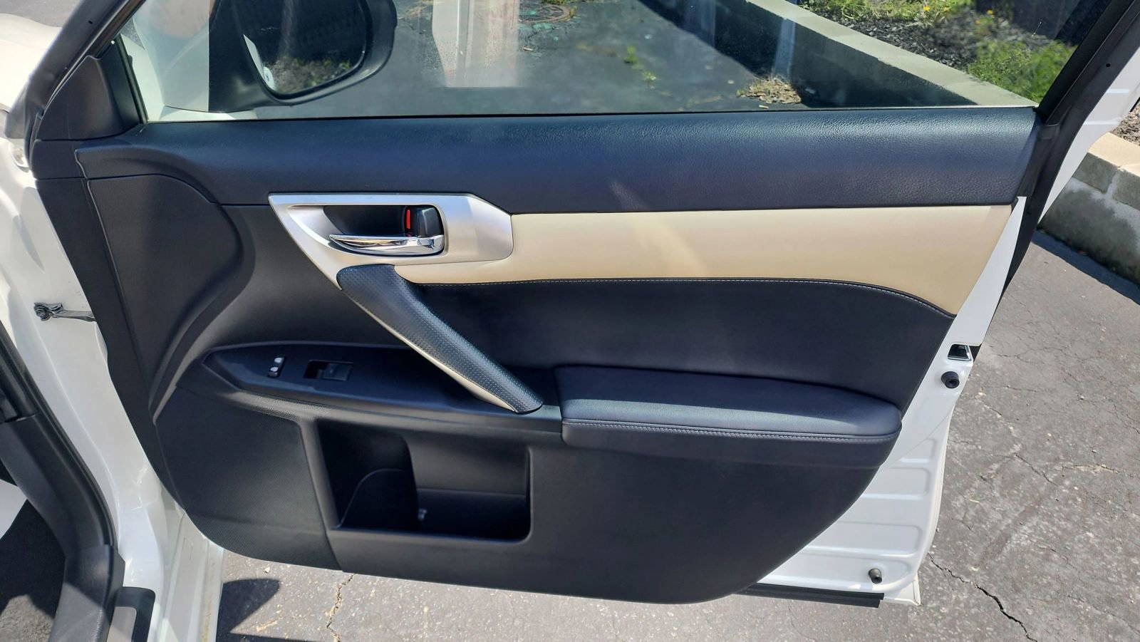 Used 2015 Lexus CT 200h image 18