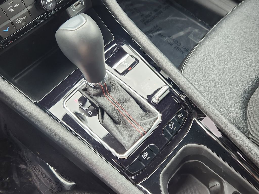 Used 2024 Jeep Compass Trailhawk image 11