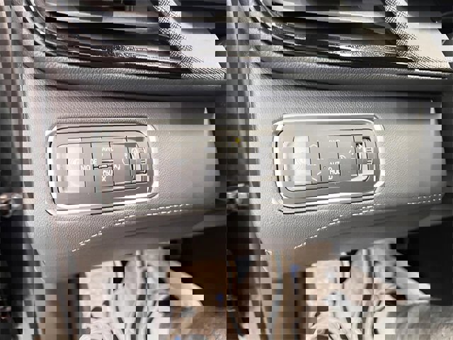 Certified 2025 Buick Enclave Sport Touring image 21