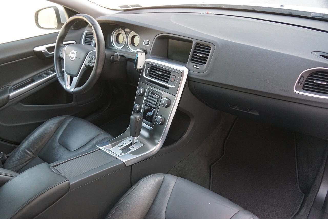 Used 2012 Volvo S60 T5 image 30