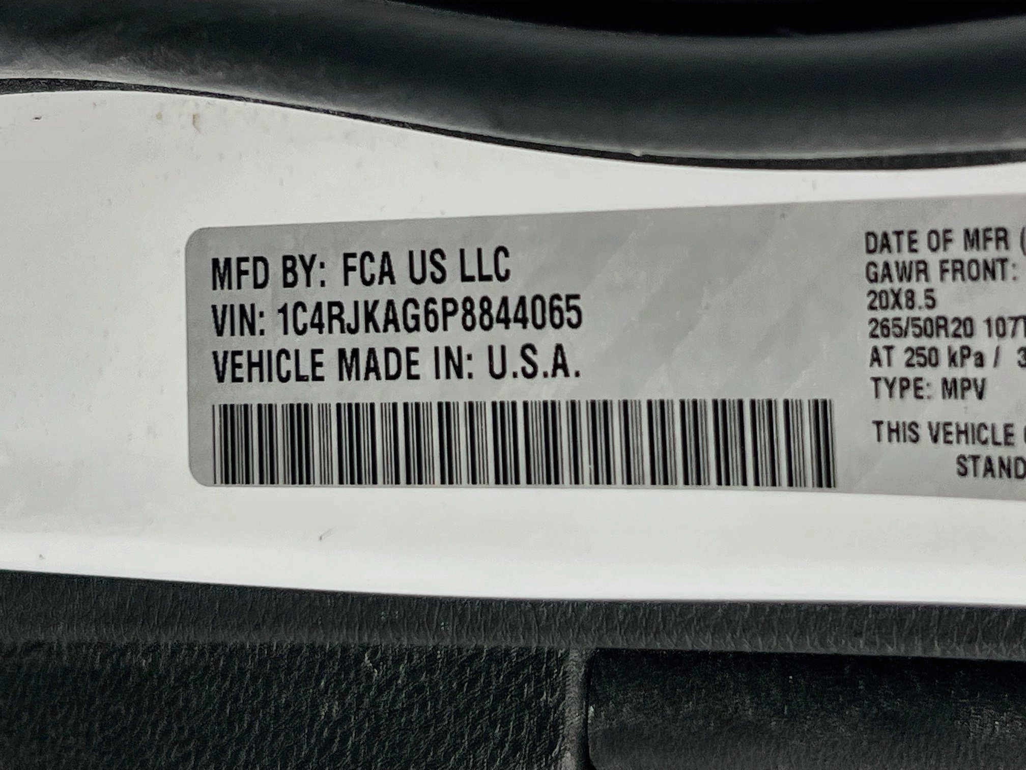 Used 2023 Jeep Grand Cherokee L Laredo AWD/4WD image 33