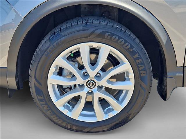 Used 2020 Nissan Rogue Sport S w/ Appearance Package FWD image 30