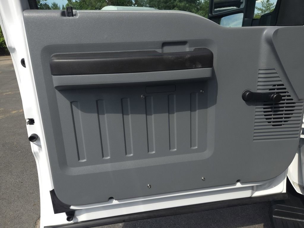 Used 2015 Ford F350 XL image 11