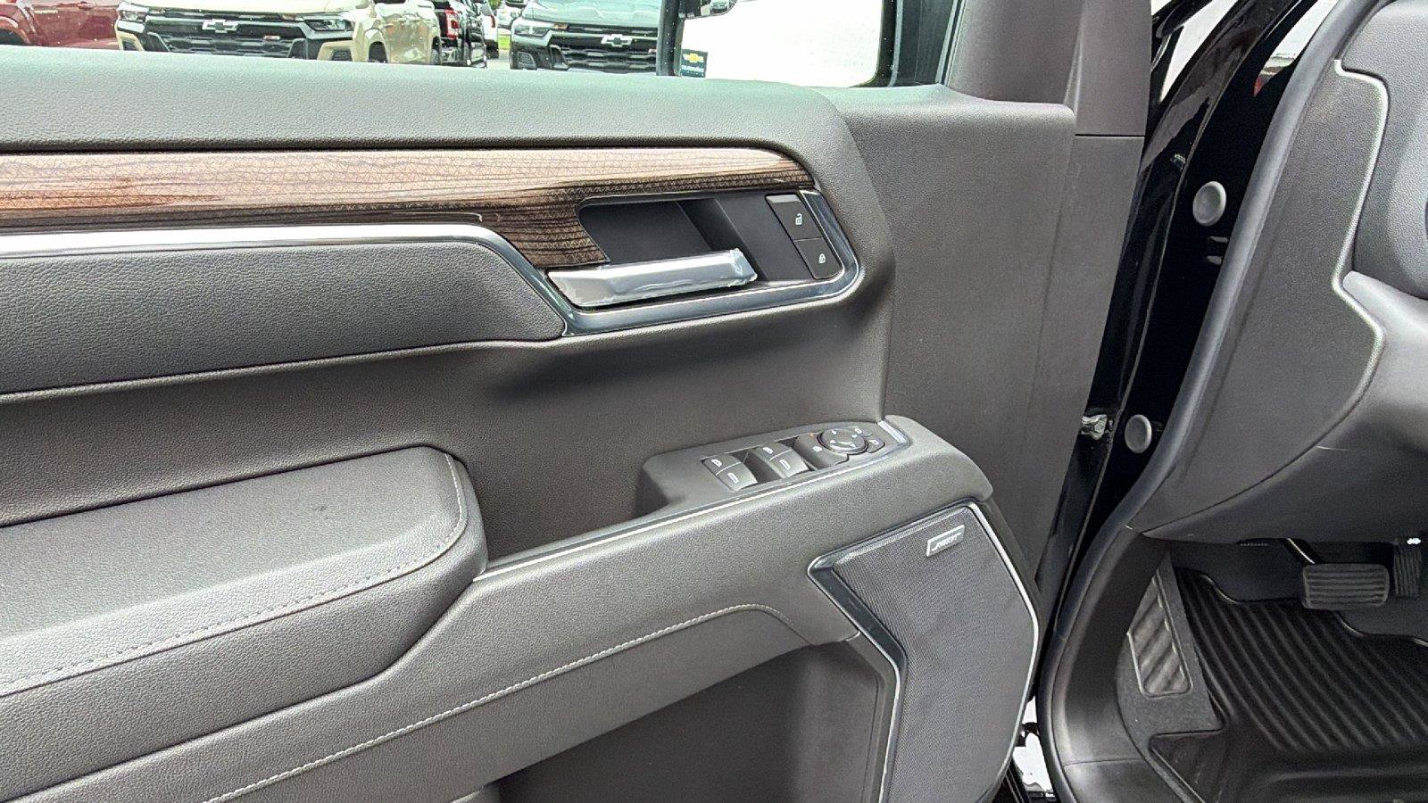 New 2026 Chevrolet Silverado 1500 RST w/ Convenience Package II AWD/4WD image 15