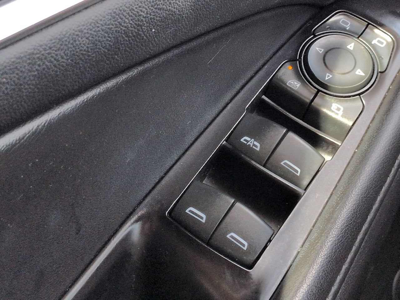 Used 2020 Buick Enclave Avenir w/ Avenir Technology Package AWD/4WD image 25