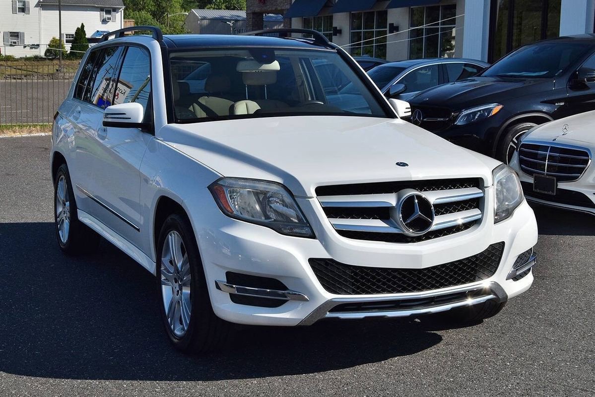 Used 2014 Mercedes-Benz GLK 350 4MATIC w/ Premium 1 Package image 9