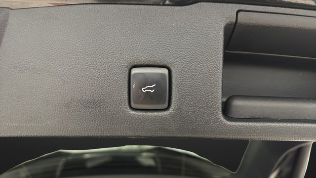 Used 2024 Ford Escape ST-Line w/ Tech Pack #1 AWD/4WD image 28