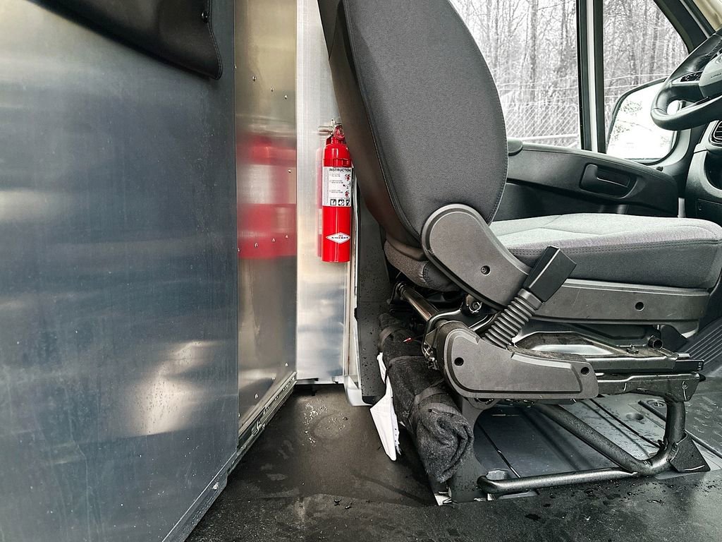 Used 2024 RAM ProMaster 3500 w/ Delivery Van Package FWD image 23