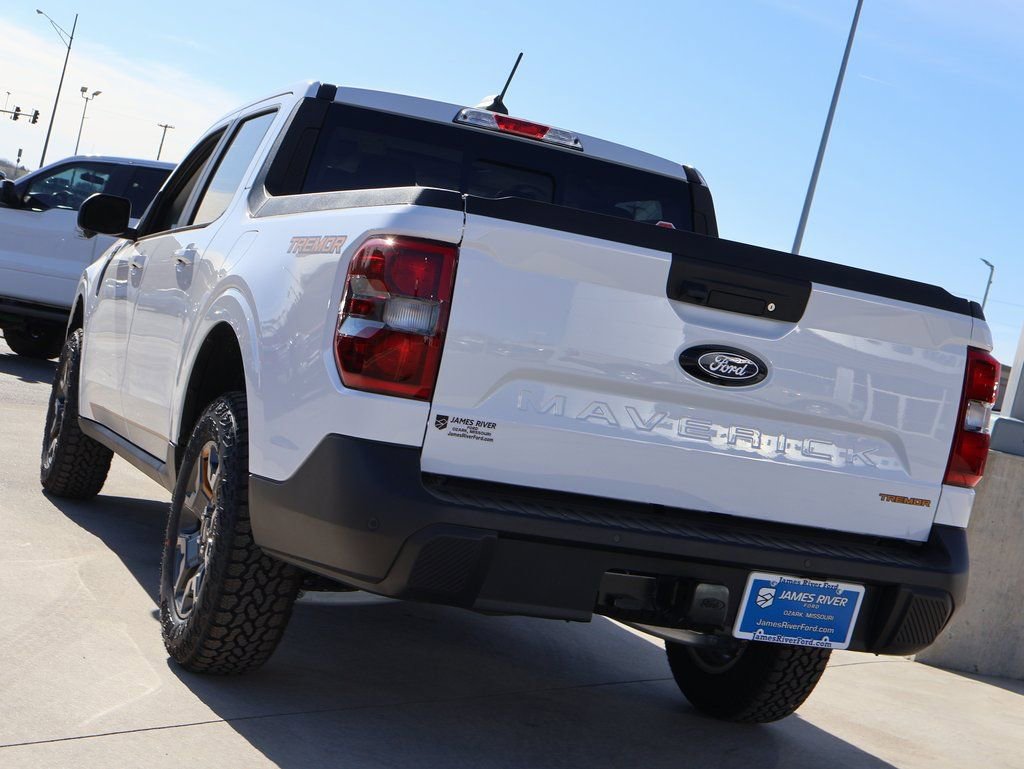 New 2026 Ford Maverick Tremor image 3