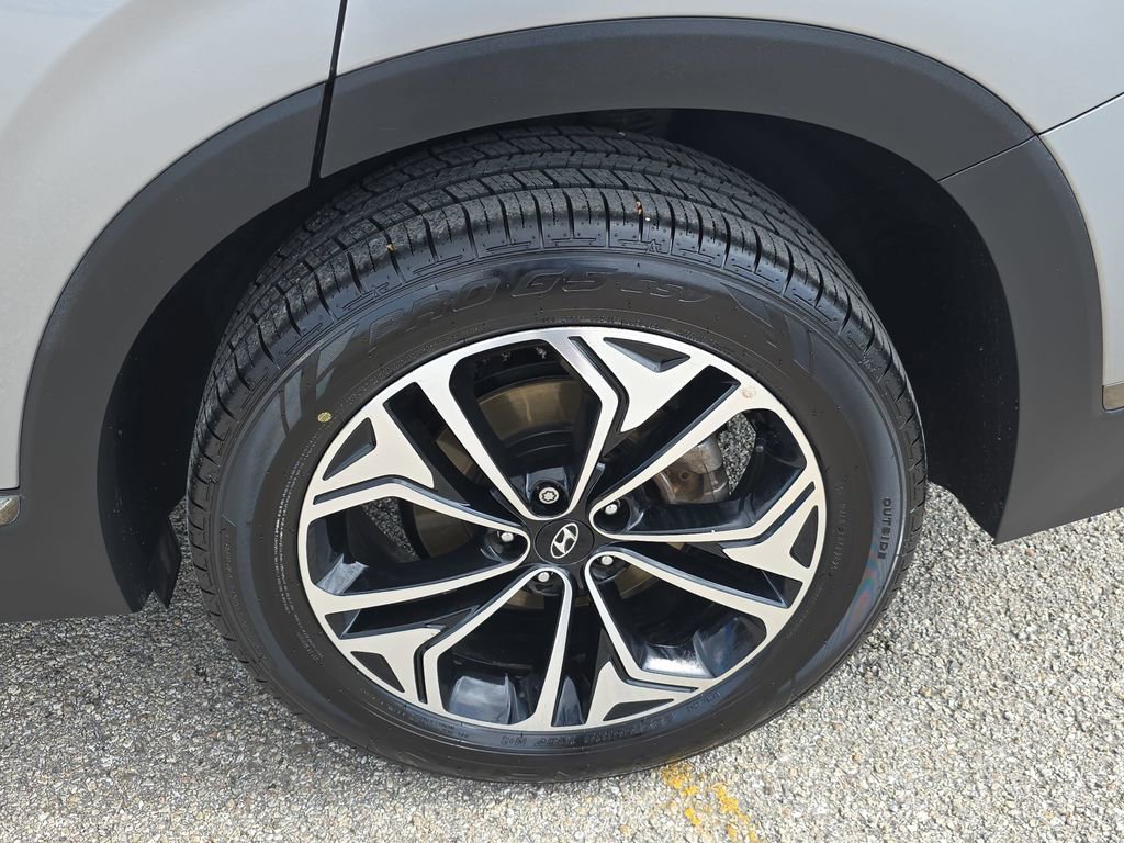 Used 2020 Hyundai Santa Fe Limited image 33