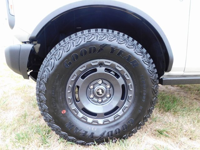New 2025 Ford Bronco Badlands image 10