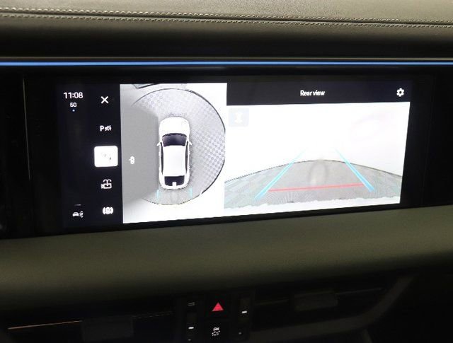 Used 2025 Porsche Macan 4S Electric image 30