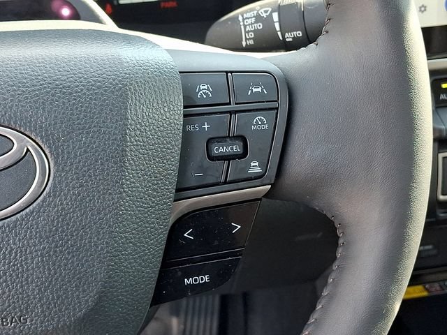 Used 2025 Toyota Camry XLE w/ Premium Plus Package AWD/4WD image 23