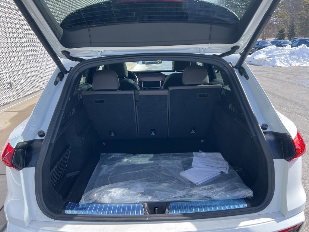 Certified 2025 Audi Q5 Premium w/ Convenience Package image 64