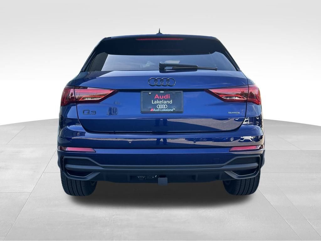 New 2025 Audi Q3 2.0T Premium image 5
