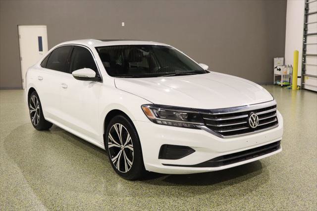 Used 2021 Volkswagen Passat 2.0T SE w/ Luggage Net & Mats Package