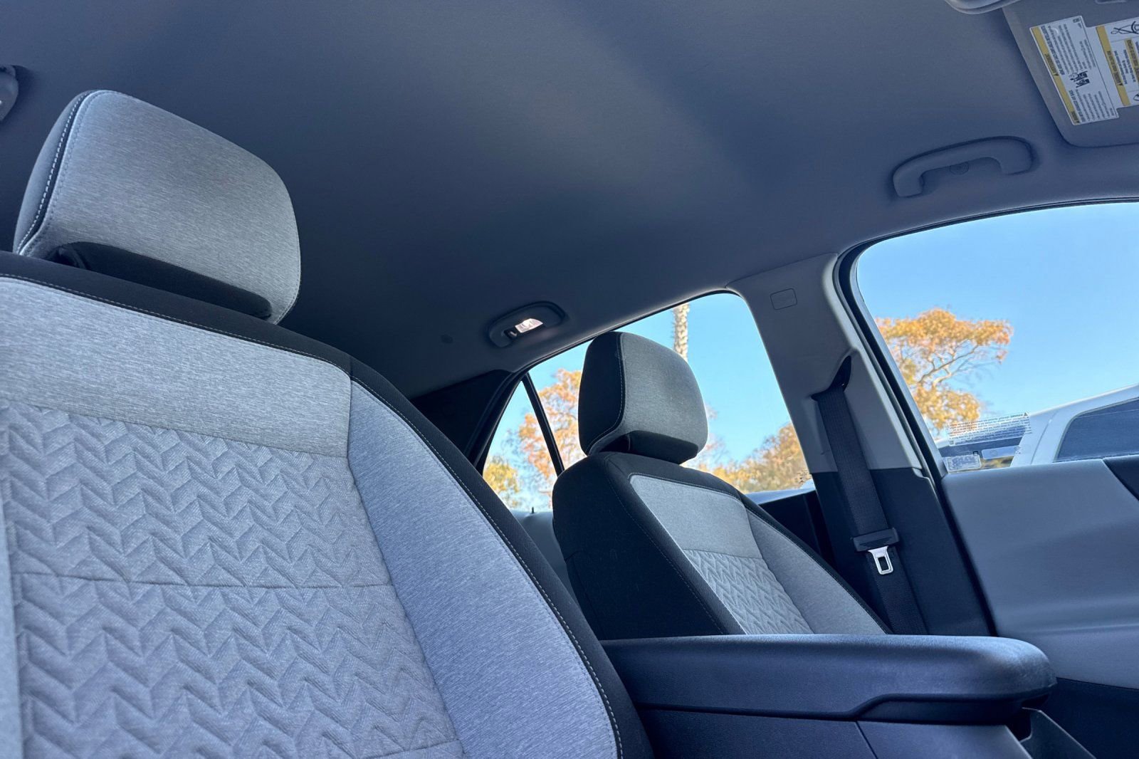 Used 2023 Chevrolet Equinox LS image 18