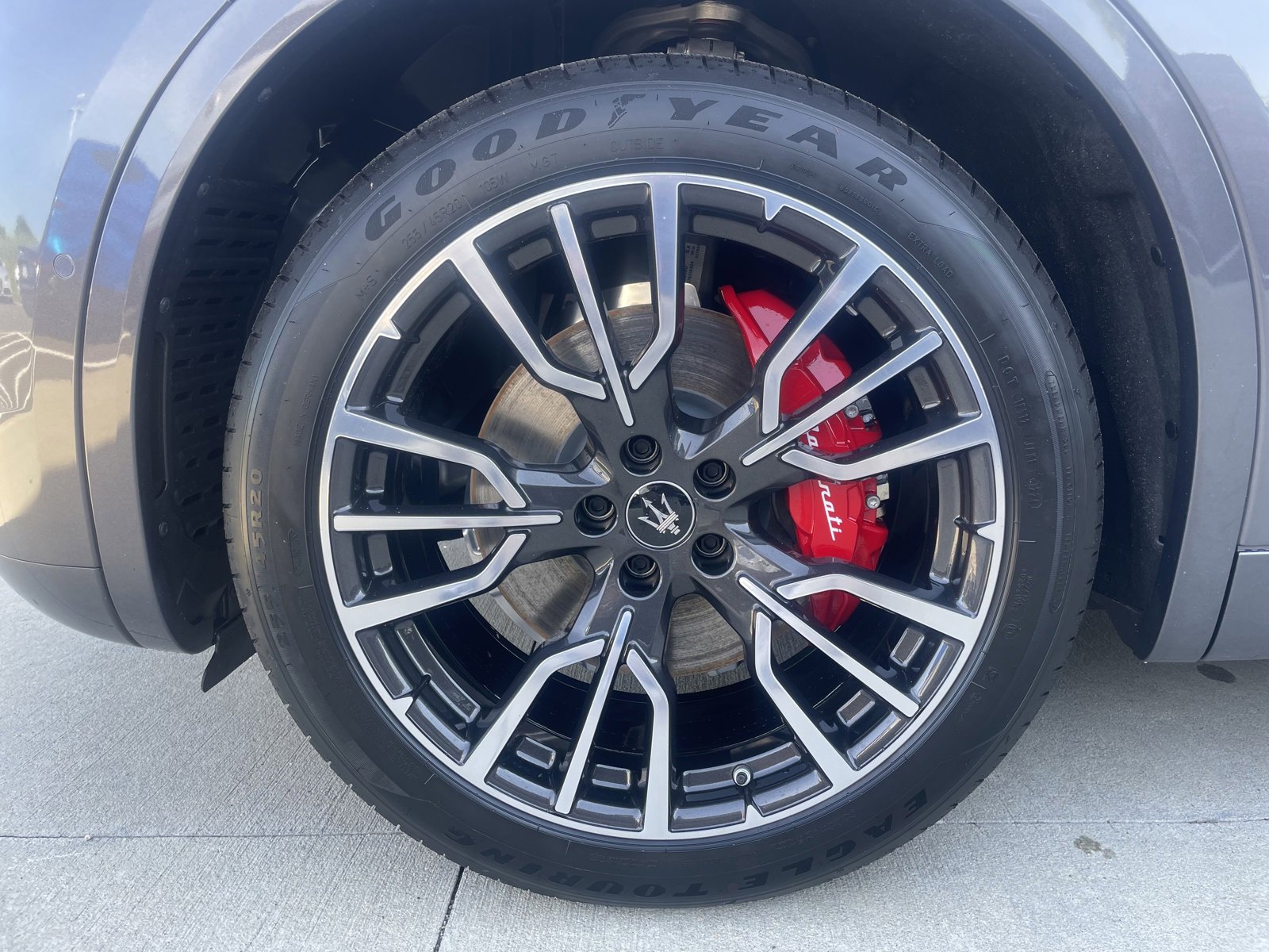 New 2024 Maserati Grecale GT image 7